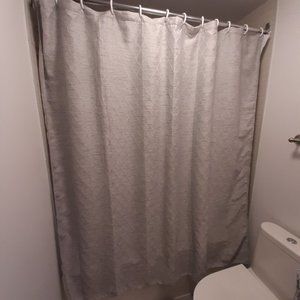 Beautiful Gray Shower curtain from Homesense - Beau rideau de douche gris